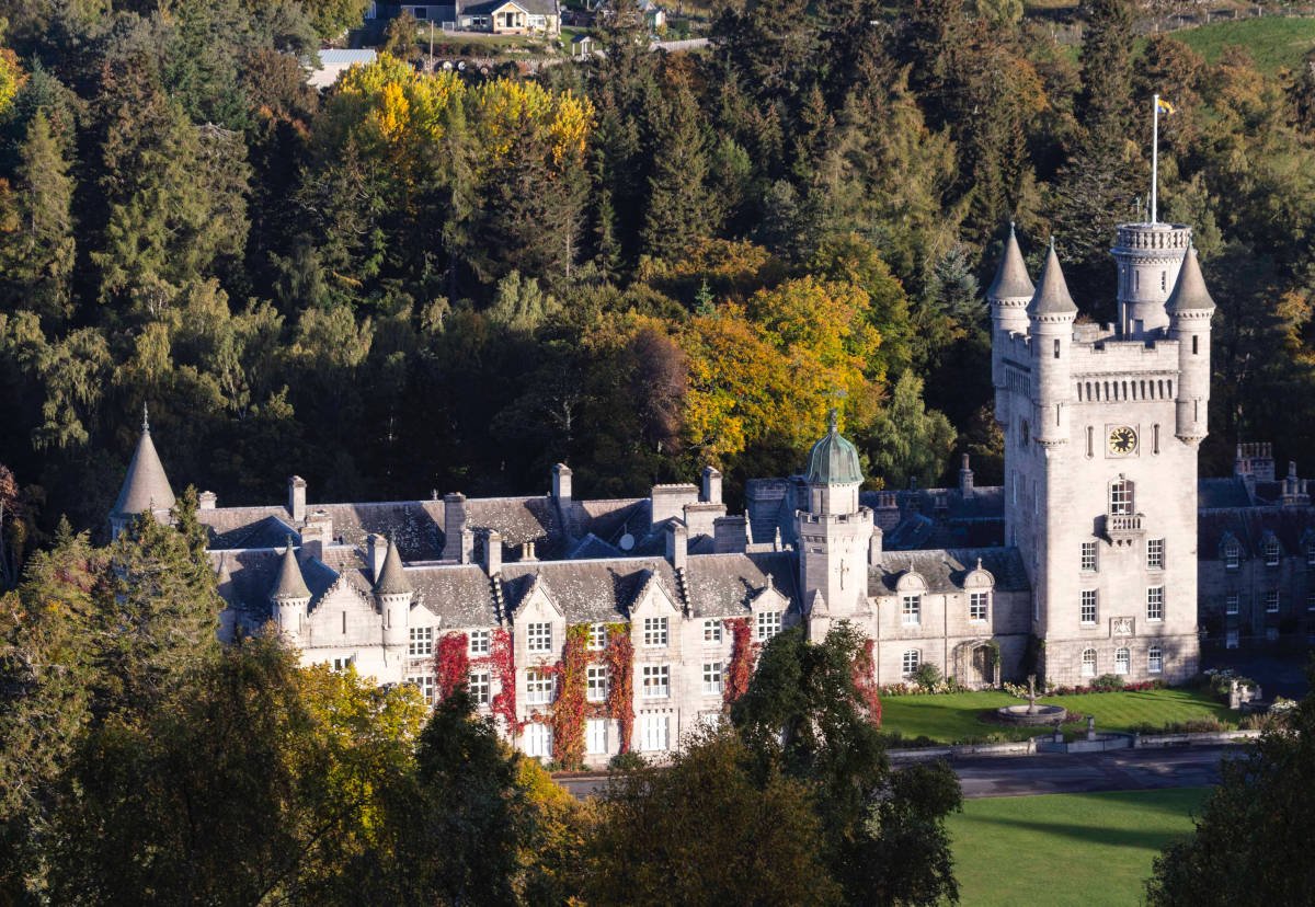 Queen Victoria Lays The Foundation Stone Of The New Balmoral Castle   Balmoral 